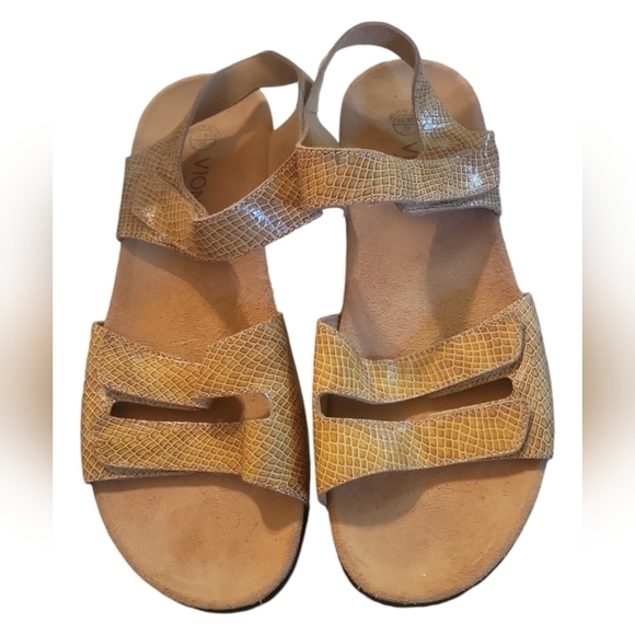 Vionic Valencia Tan Croc Embossed Velcro Closure Sandals  Sz 11 - Picture 8 of 9
